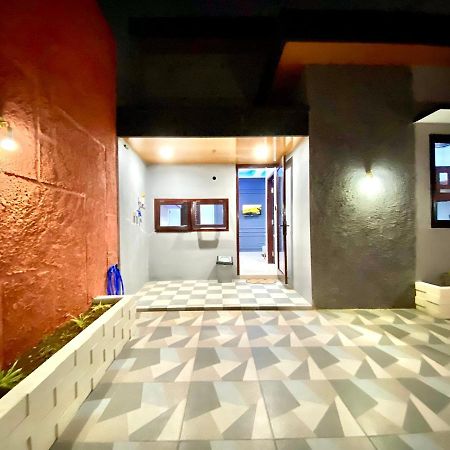Good Feeling Ketapang Harbour Hostel Екстериор снимка