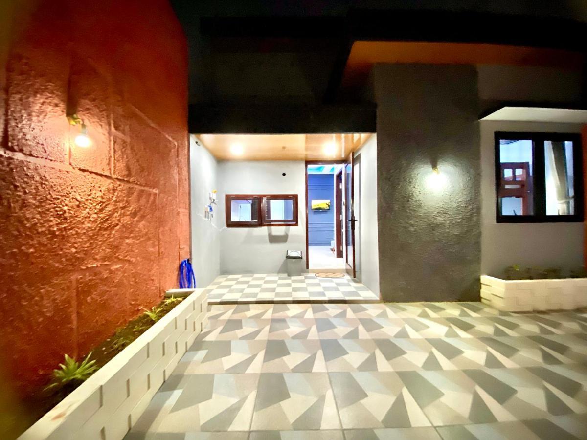 Good Feeling Ketapang Harbour Hostel Екстериор снимка