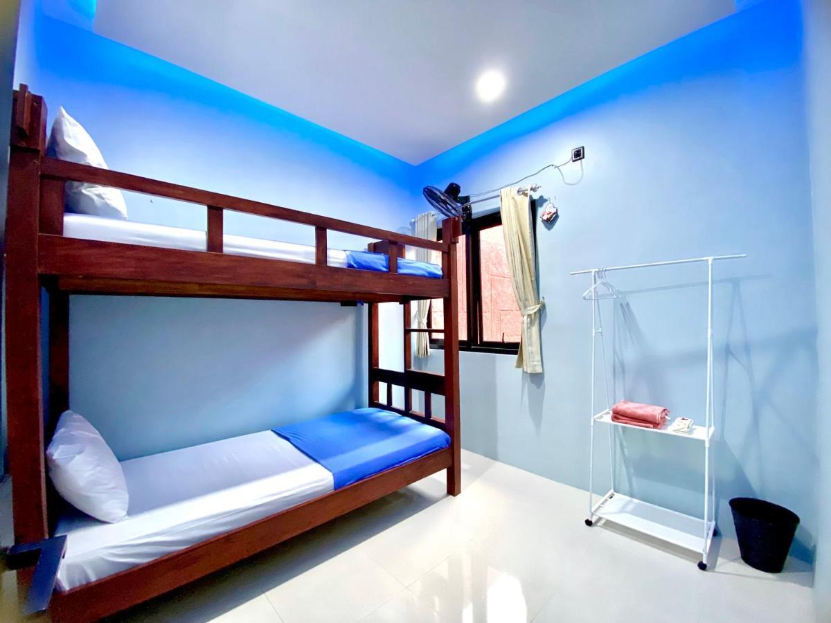 Good Feeling Ketapang Harbour Hostel Екстериор снимка